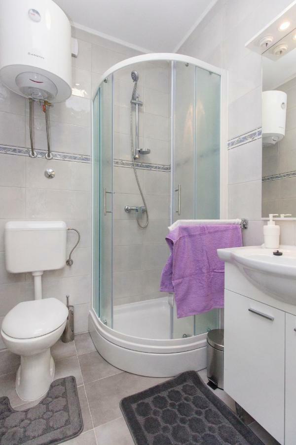 Riva Appartement Krapanj Buitenkant foto