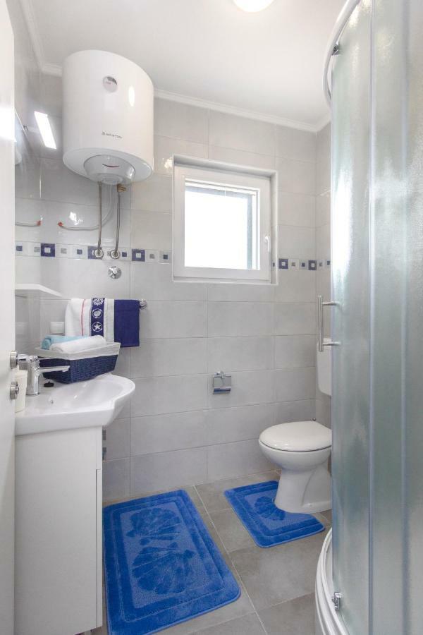 Riva Appartement Krapanj Buitenkant foto